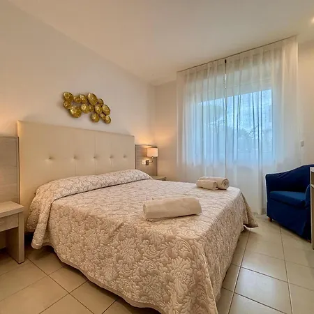 호텔 Alda Seaview Hotel 체르비아