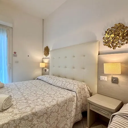 Отель Alda Червия