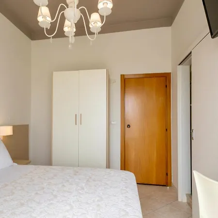 Hotel Alda Seaview 3*