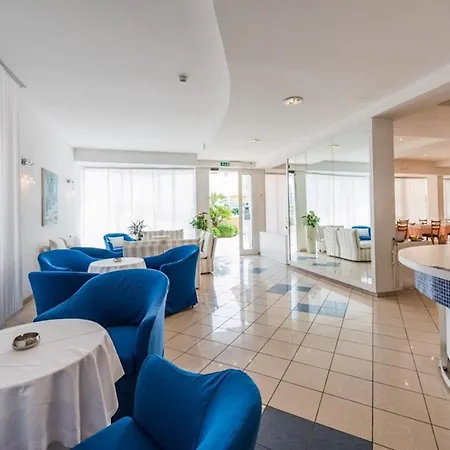 Отель Alda Червия